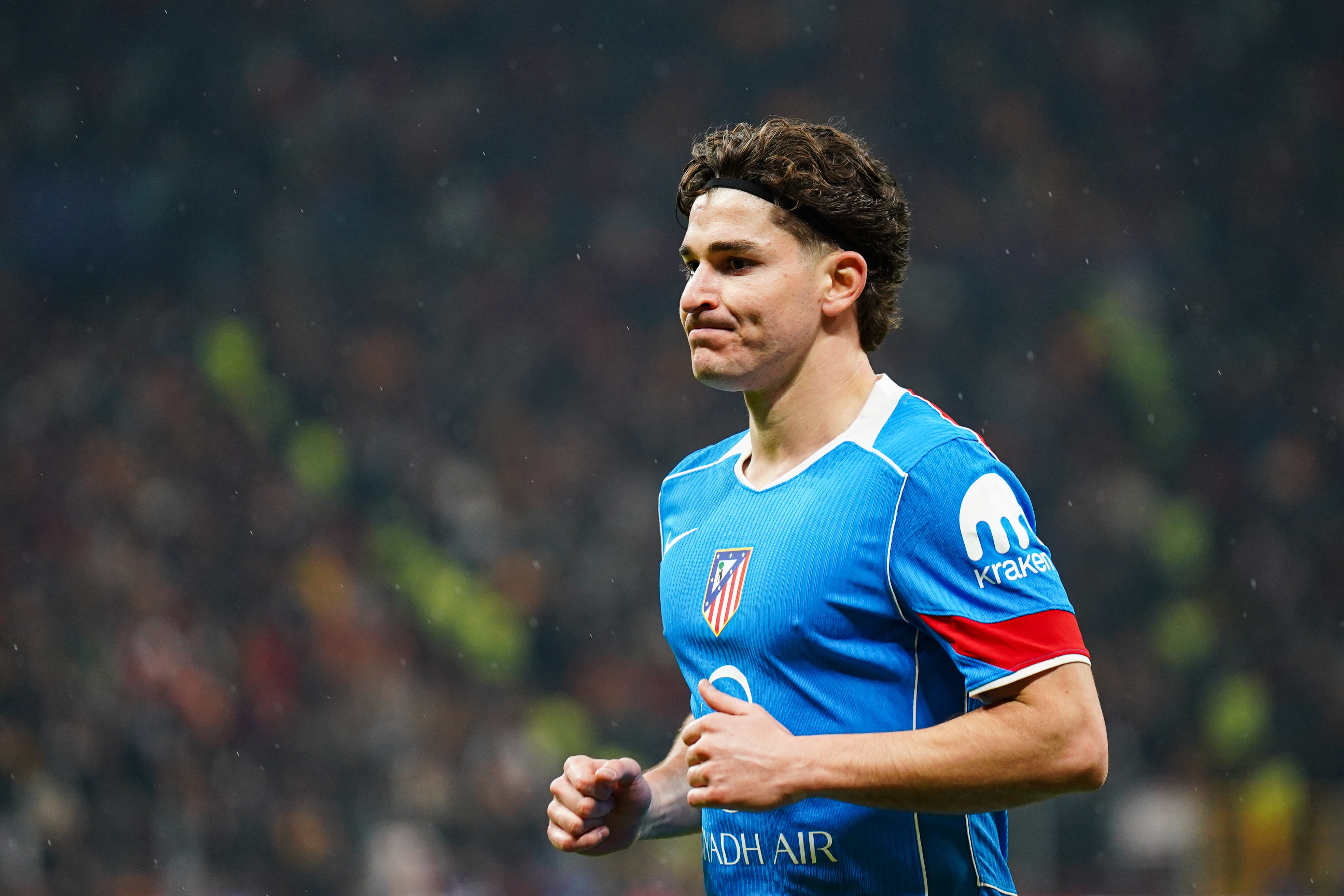 开云app-1亿前锋变工兵！阿尔瓦雷斯近11场1球，加盟马竞1年半40球0冠