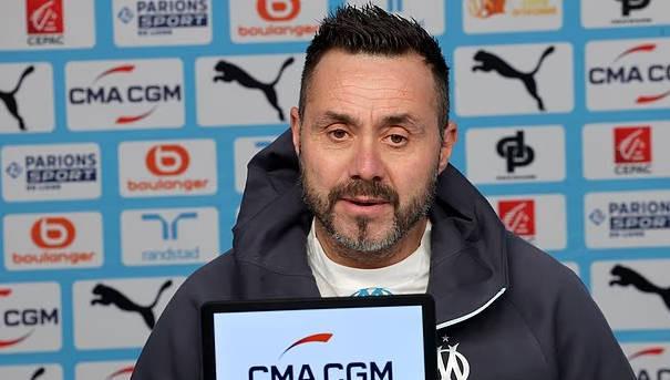 KAIYUN移动端-德泽尔比:格林伍德在成为全面的球员,也不像以前那么少言了